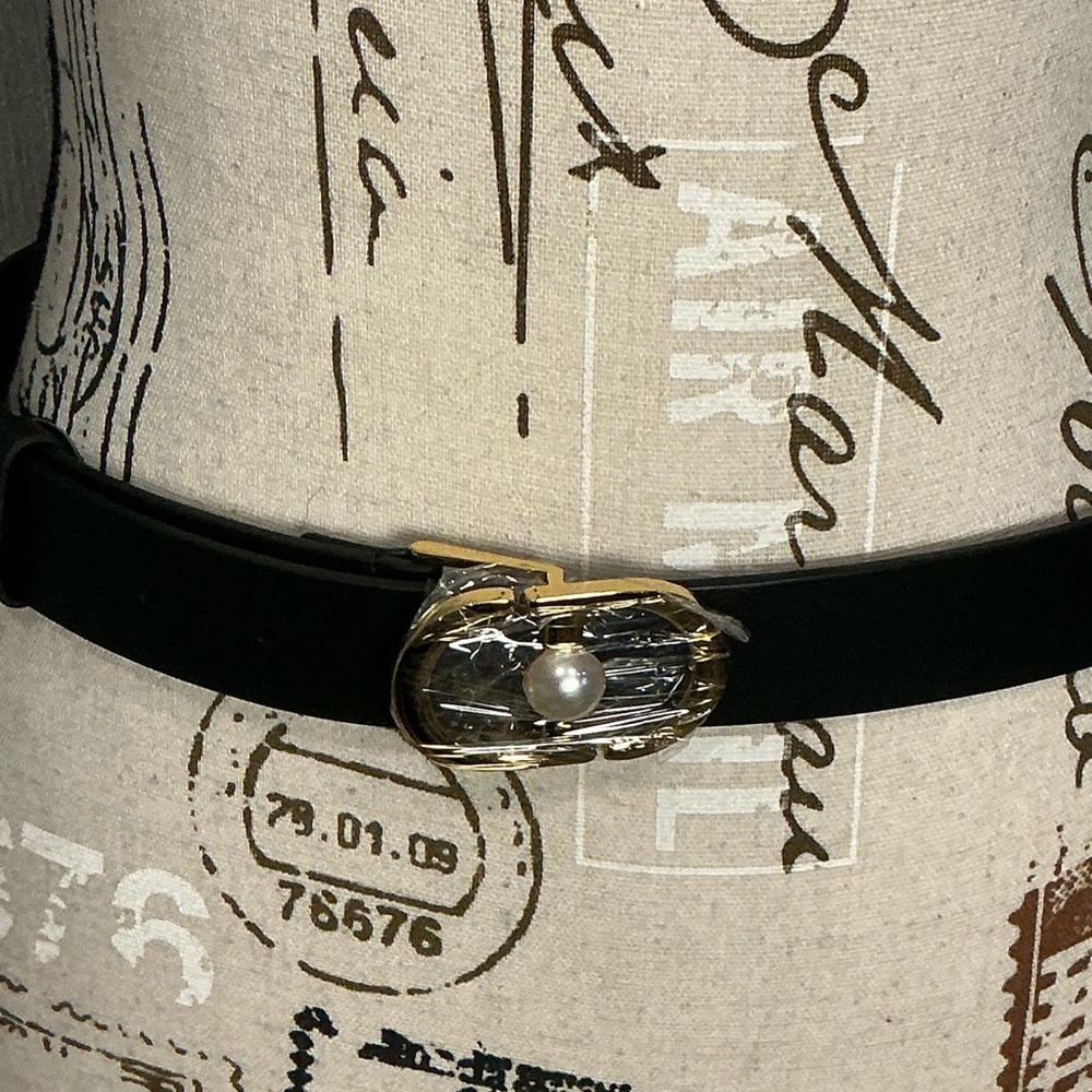 Dior Black Leather Belt with Gold Buckle and Pearl 38 inches - Picture 2 of 16